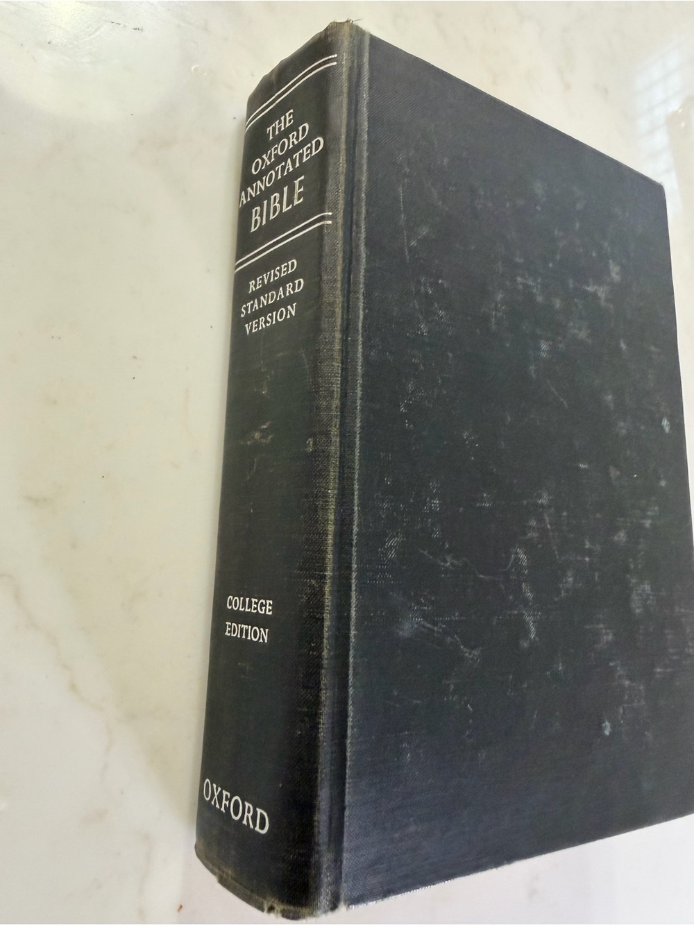 Oxford Black Hardcover Annotated Bible - R.S.V.  1962, college edition New York